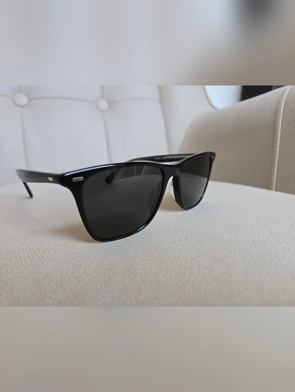 OLIVER PEOPLES Ollis Sun OV5437SU Black / Midnight Express Polarized 1005P2 54mm